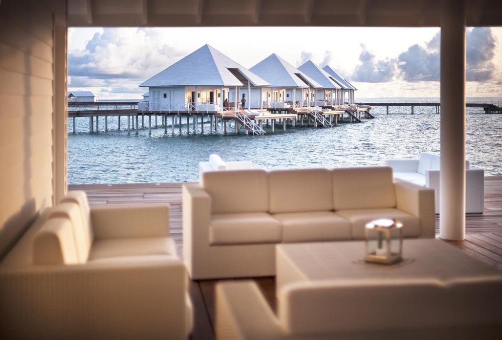 content/hotel/Diamonds Thudufushi Island/Accommodation/Water Villa/DiamondsThudufushi-Acc-WaterVilla-01.jpg